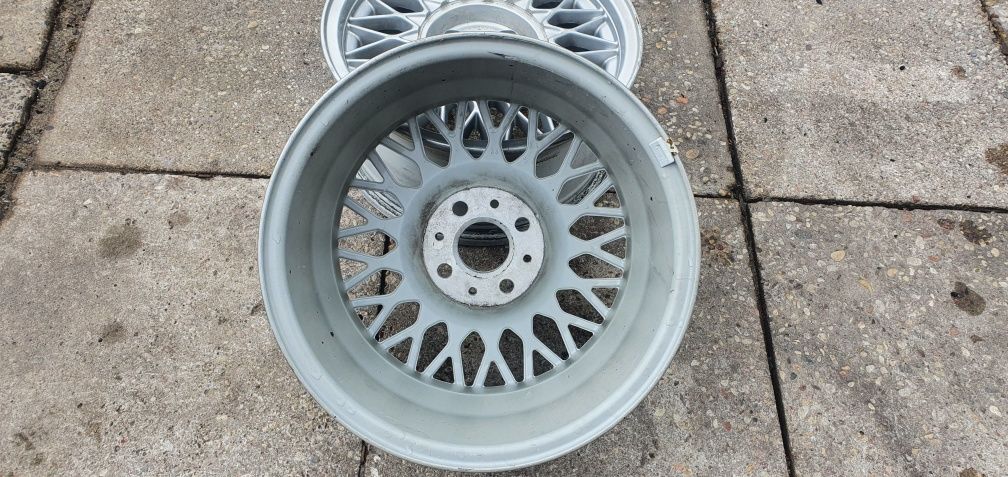 FPS jak BBS 7x15" et24 4x100 BMW E30 Jedna Pojedyncza Sztuka