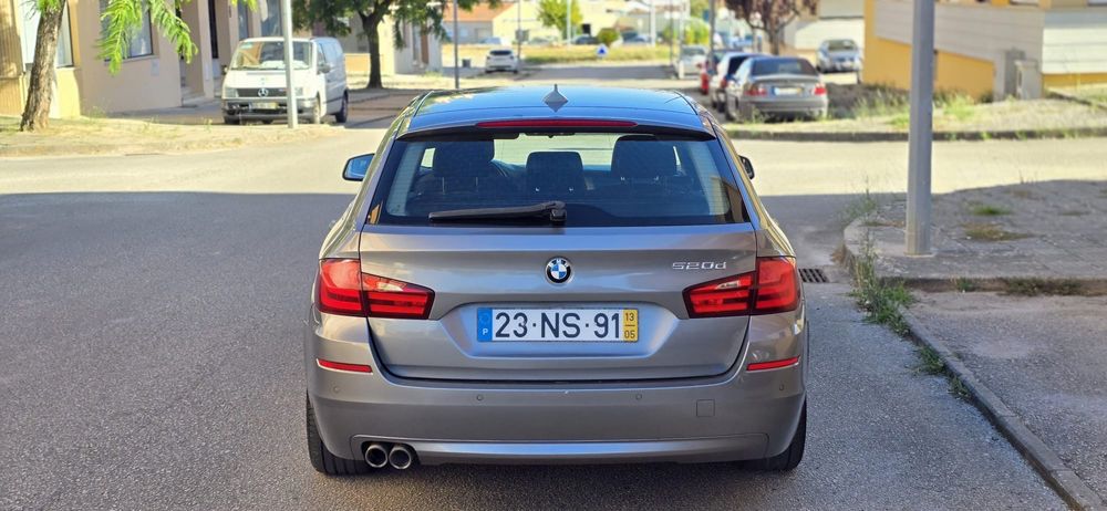 BMW 520D touring automática Ano 2013 a diesel
