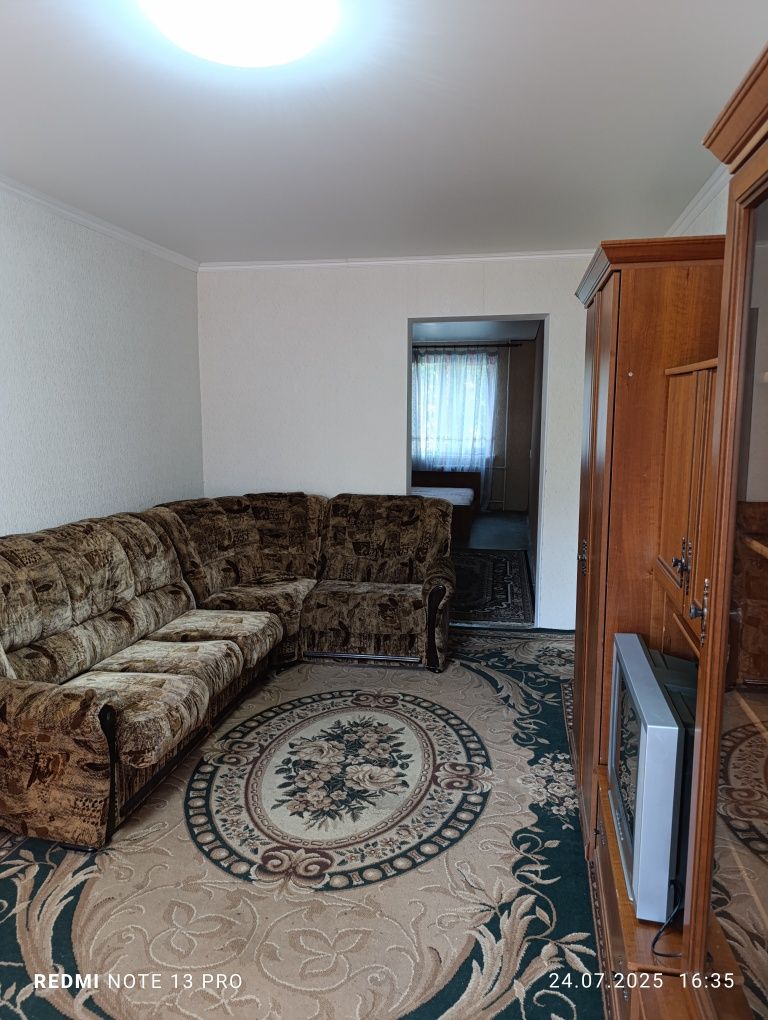 Продам 2ком квартиру на 129 кв , Ватутина
