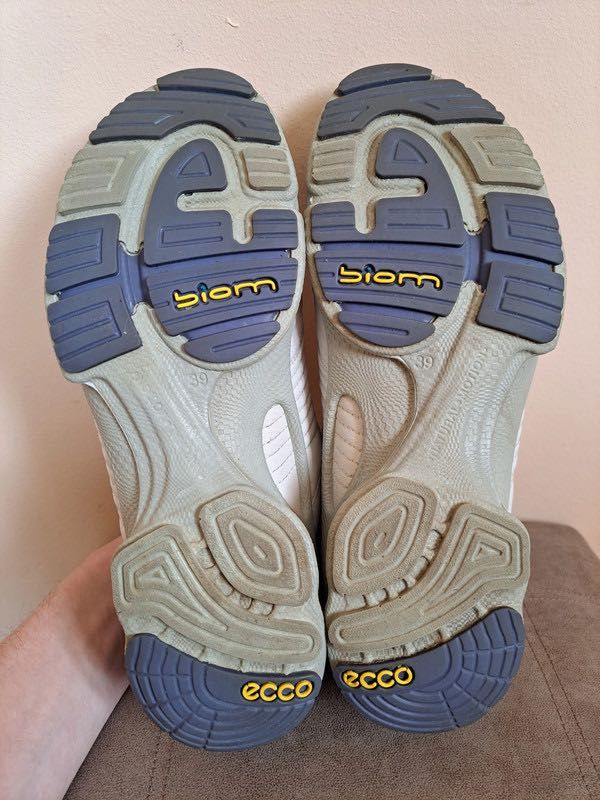 Buty Ecco Biom rozm. 39 skórzane