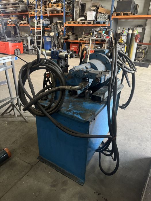 Agregat hydrauliczny, pompa hydrauliczna, zasilacz