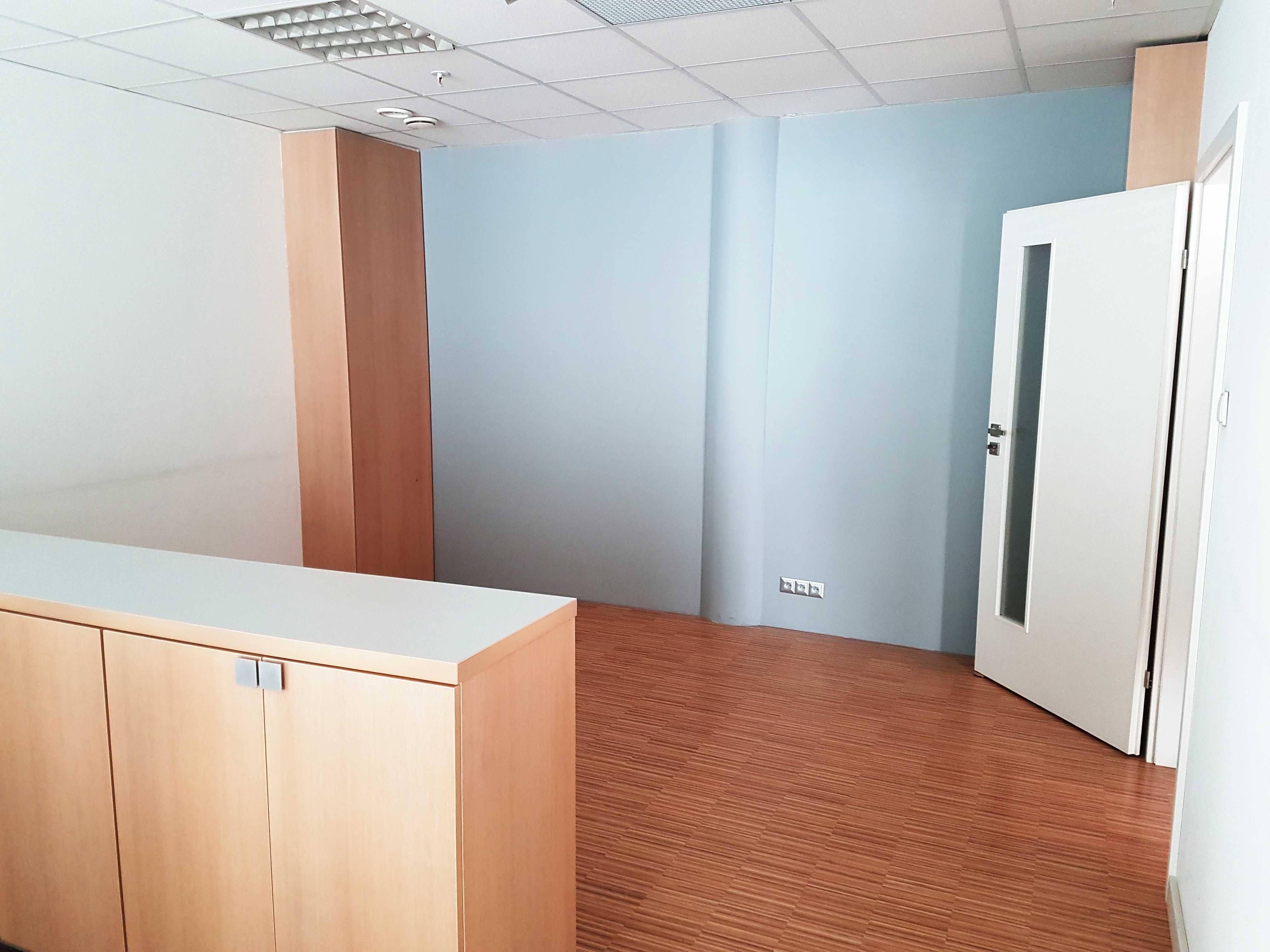 Lokal użytkowo - usługowy na sprzedaż - 67,55 m² - Centrum miasta