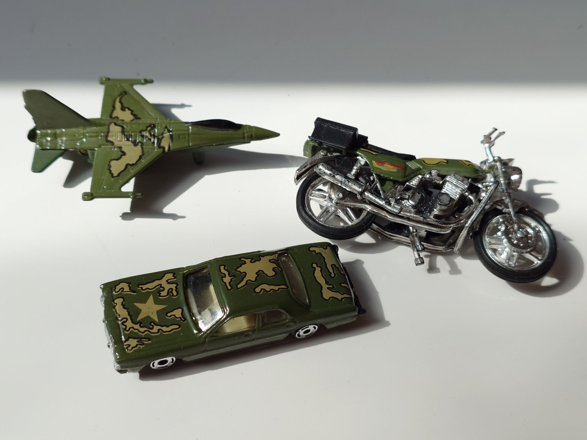 3 stare modele motocykl Honda Hot Weels samolot samochód vintage