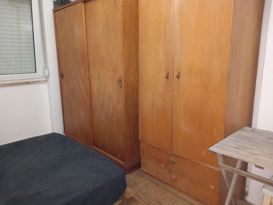 Quarto Grande  tudo incluído Tv e Internet