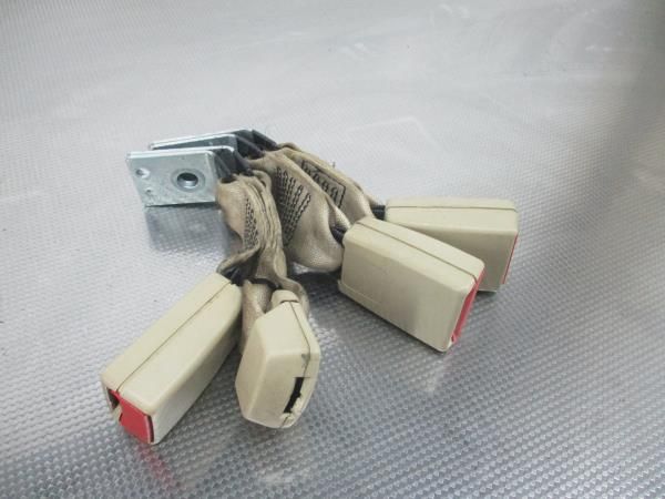 Encaixe de cinto trás direito JAGUAR XF (X250)