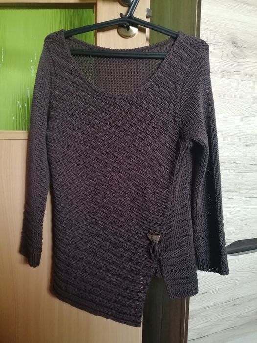 Sweter asymetryczny