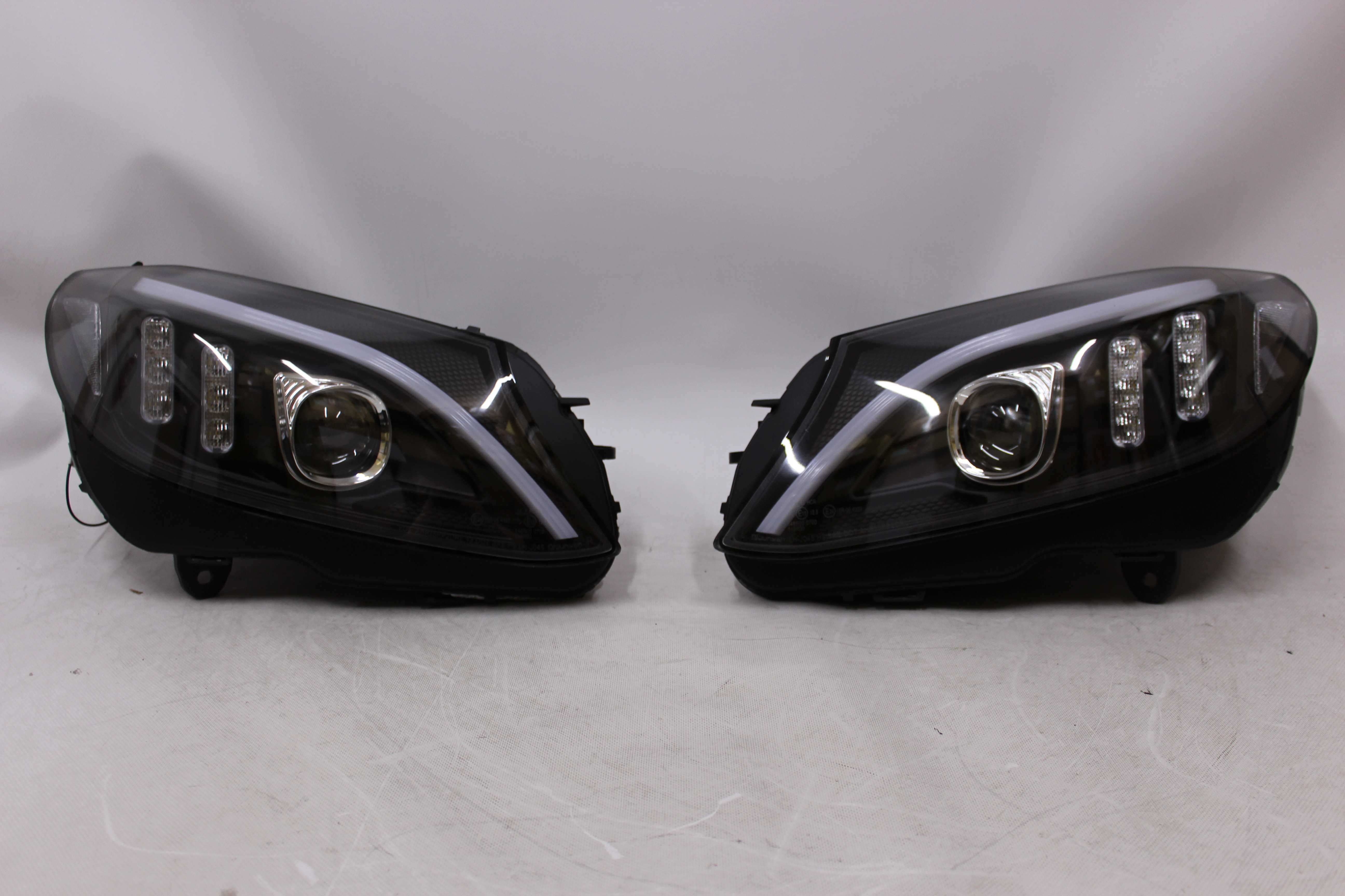 Lampy reflektory przednie przód MERCEDES W205 H7 r. 14-18 LED BAR NEON