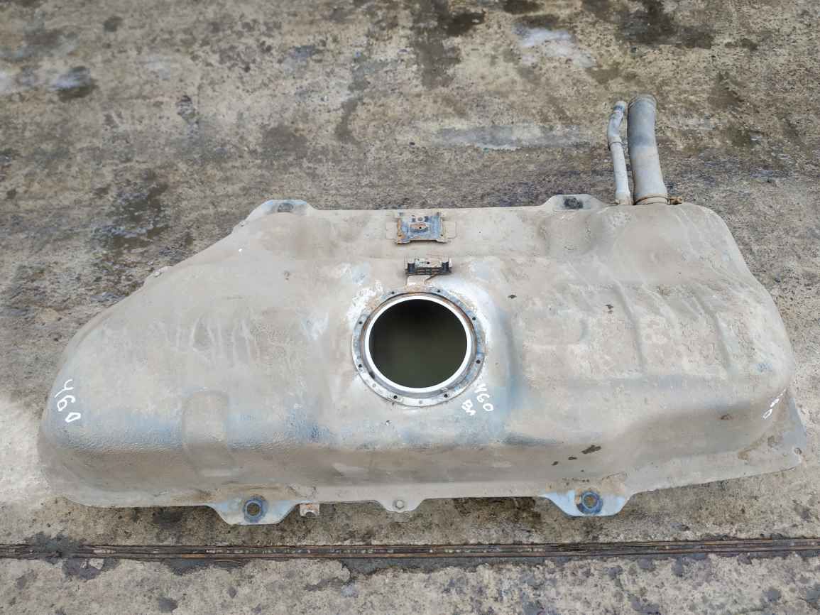 Hyundai/Kia Accent 06-11 бак паливний топливний  BA0460 311501E200