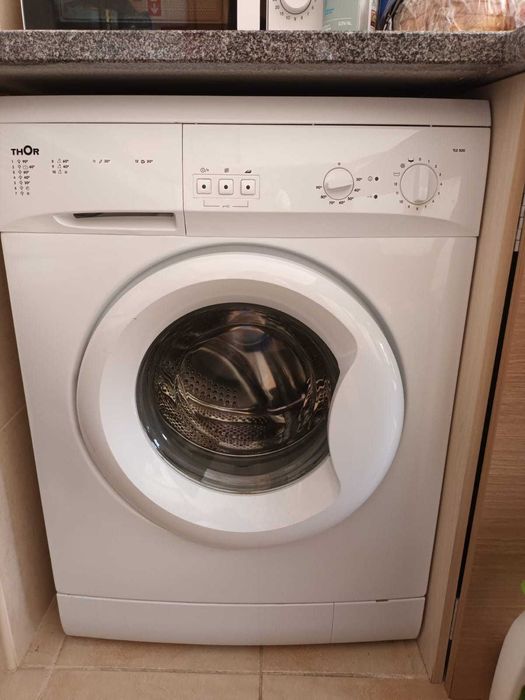 maquina lavar roupa a funcionar - working washing machine