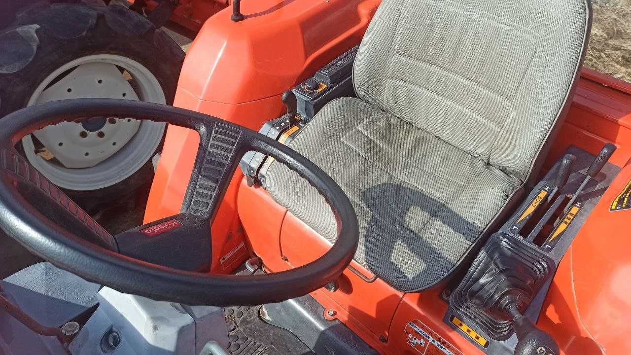 Трактор  бу Кубота Kubota GL25