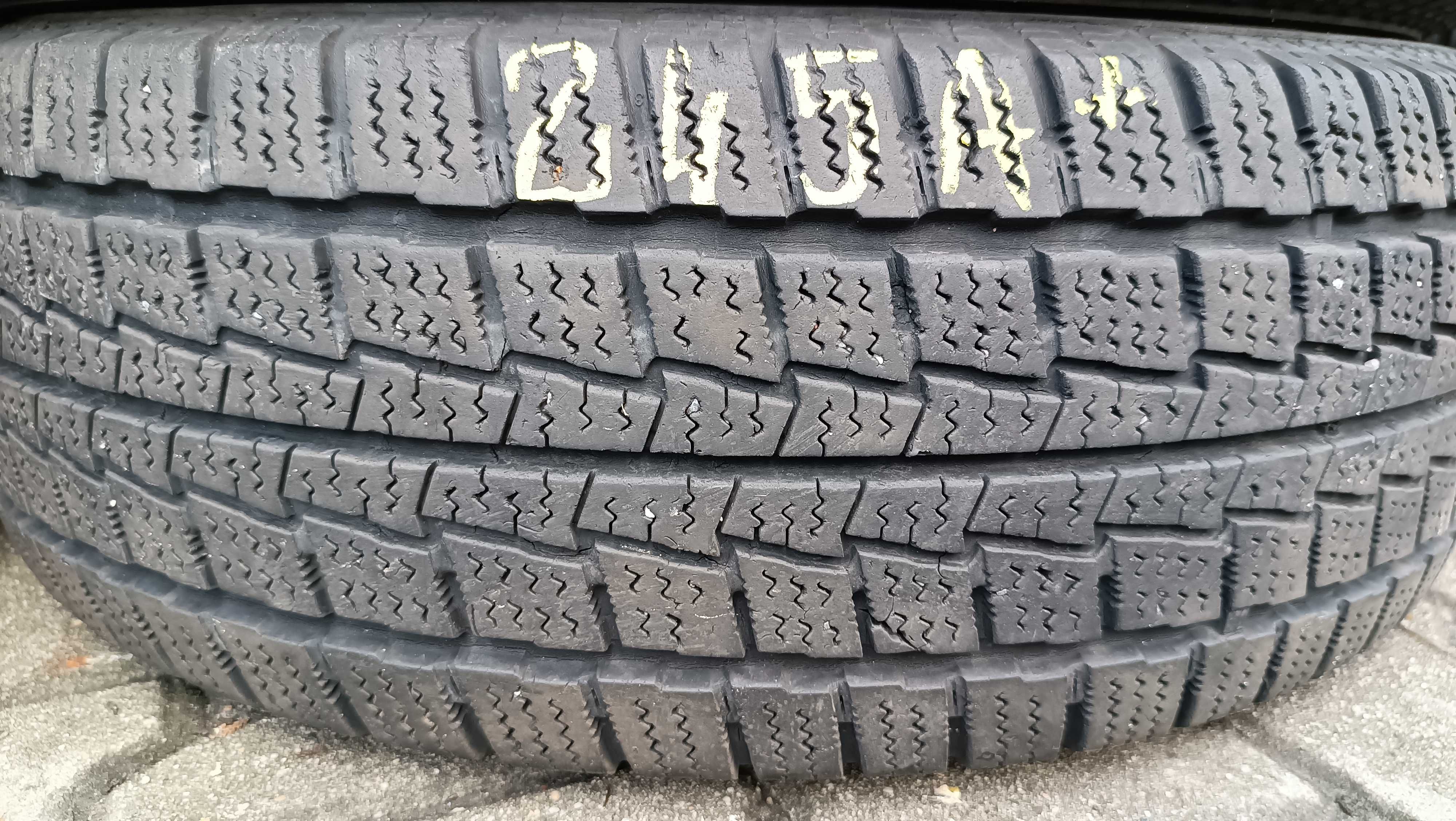 2x 205/70 R15C 106/104R Hankook Winter RW06 / 245A+