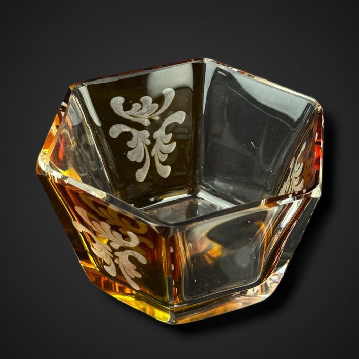 Kryształowa bomboniera puzderko bursztynowa b5/10283