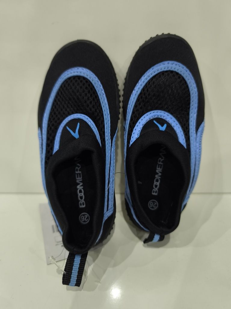 Sapatos de Água Novos da Boomerang