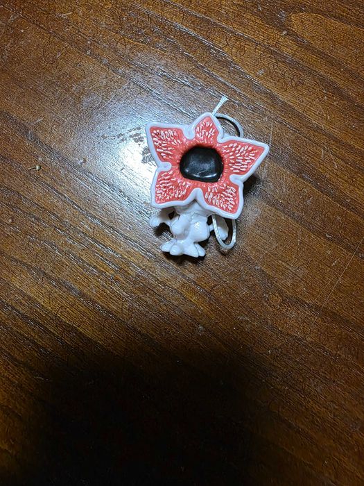 Funko pop Demo Gorgon stranger things kinder joy