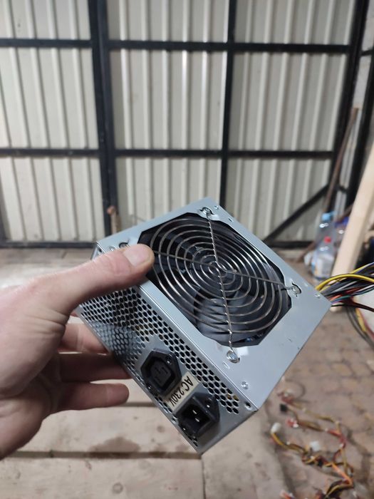 Блоки живлення від старих ПК