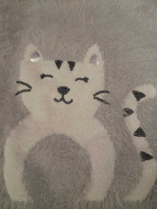 Camisola peluda menina 6/7 anos