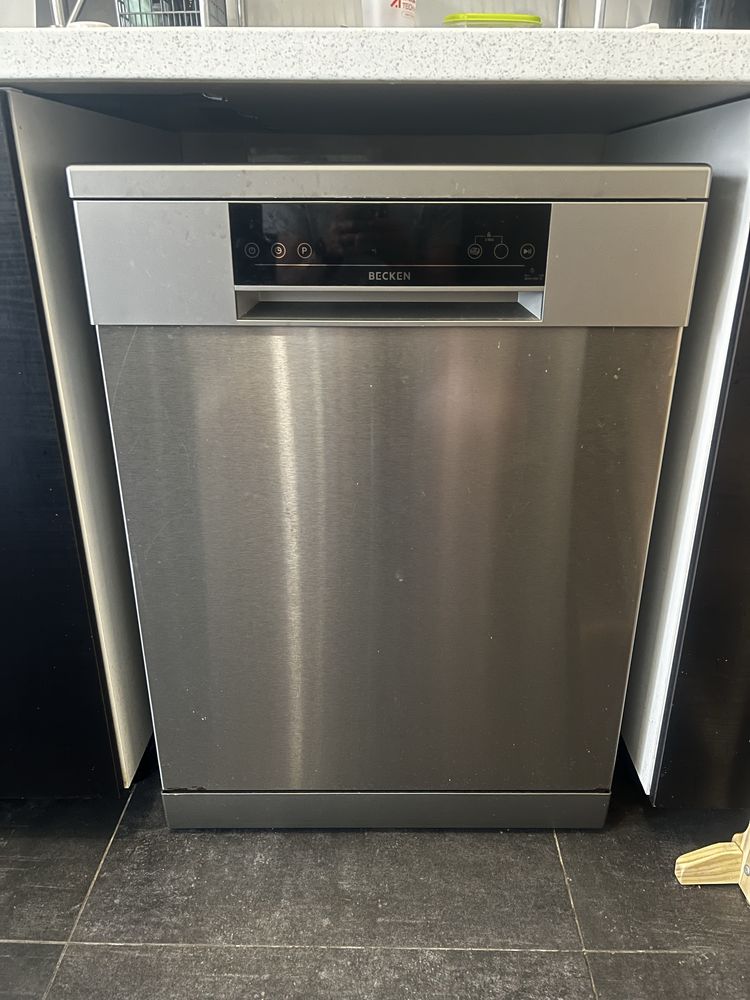 Máquina loiça BECKEN