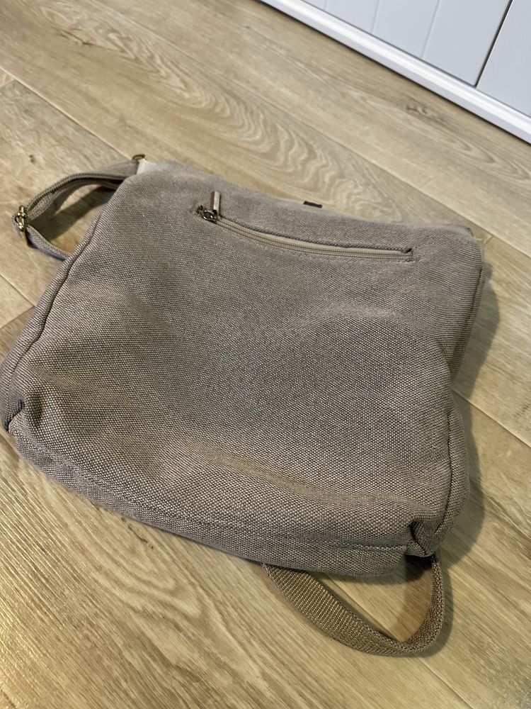 Torebka Cassi listonoszka materiał skóra na ramię