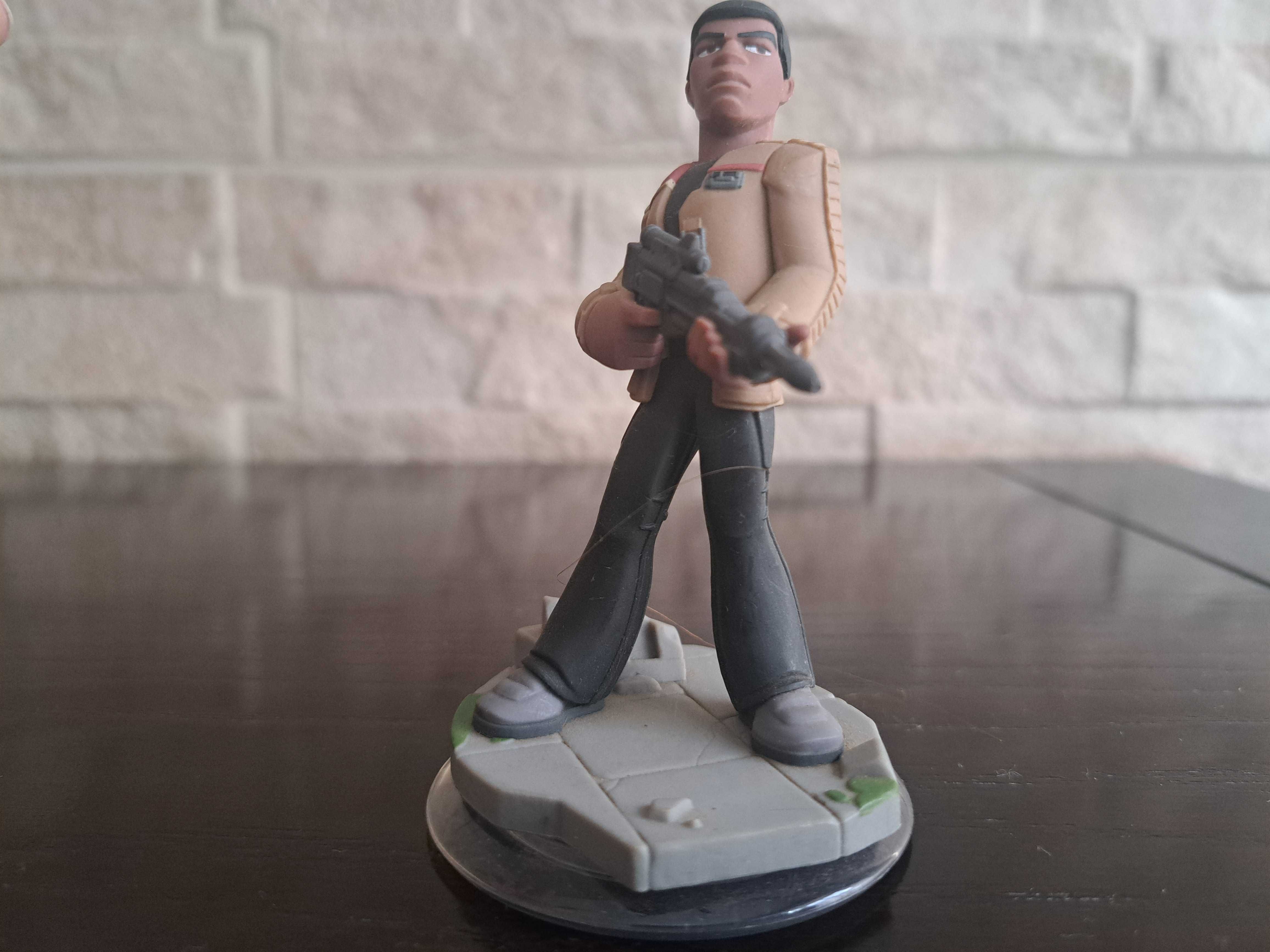 Disney Infinity 3.0 Base + Jogo + Figuras Star Wars - PS4 / PS5