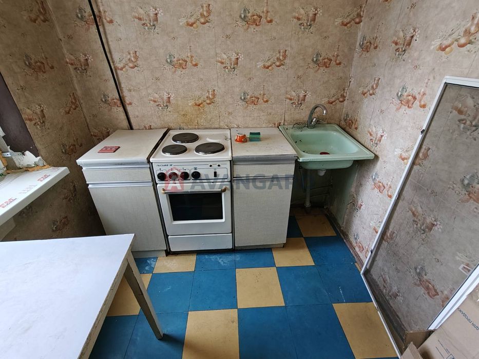 Продаж 1 к кв у Шевченківському рні. Вул.Виробнича,13А. Середн пов.