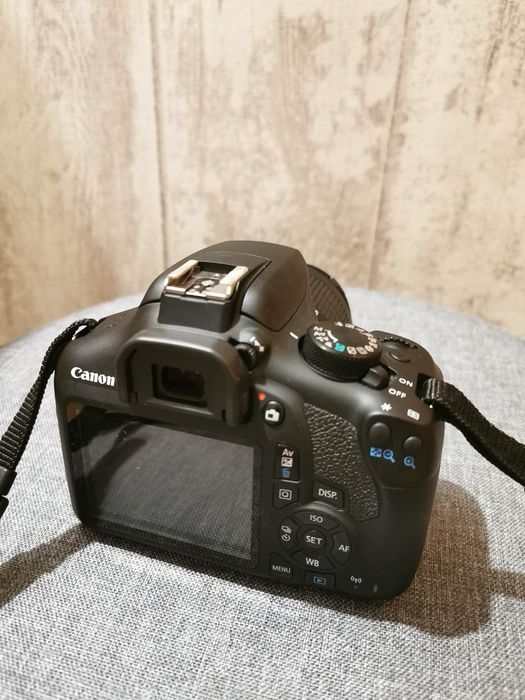 Lustrzanka Canon EOS 1300D