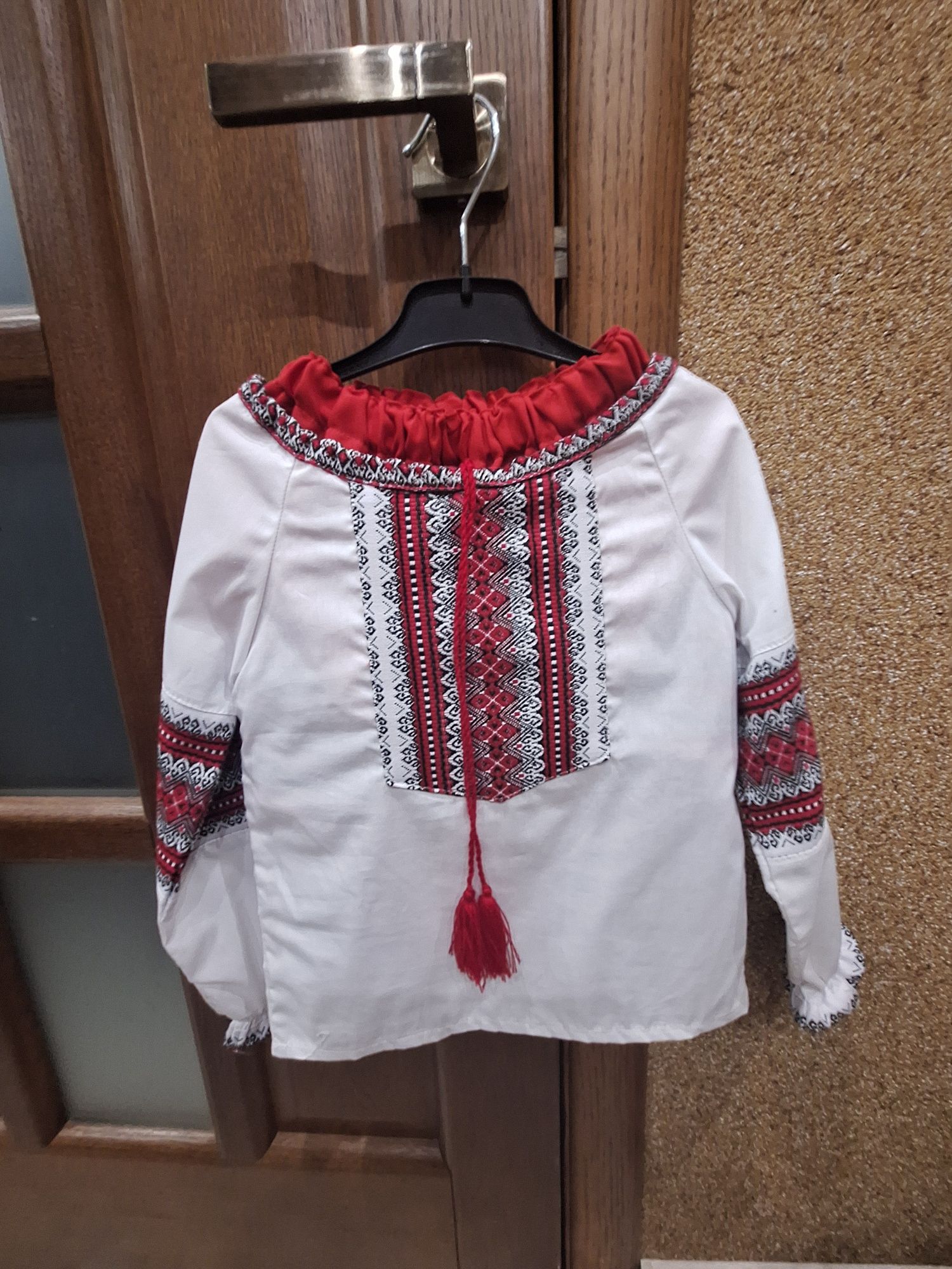 Вишиванка для дівчинки
