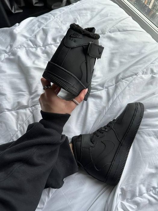 Зимові чоловічі Nike Air Force 1 Mid Black хутро