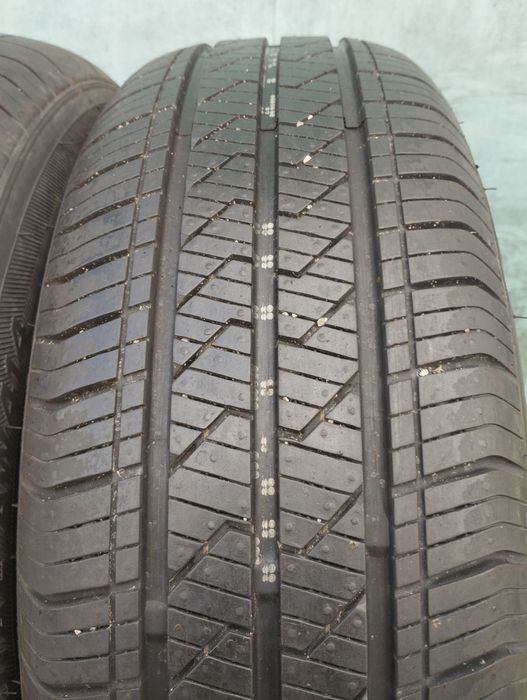 Шини 215 55 16  є вибір комплекти та пари