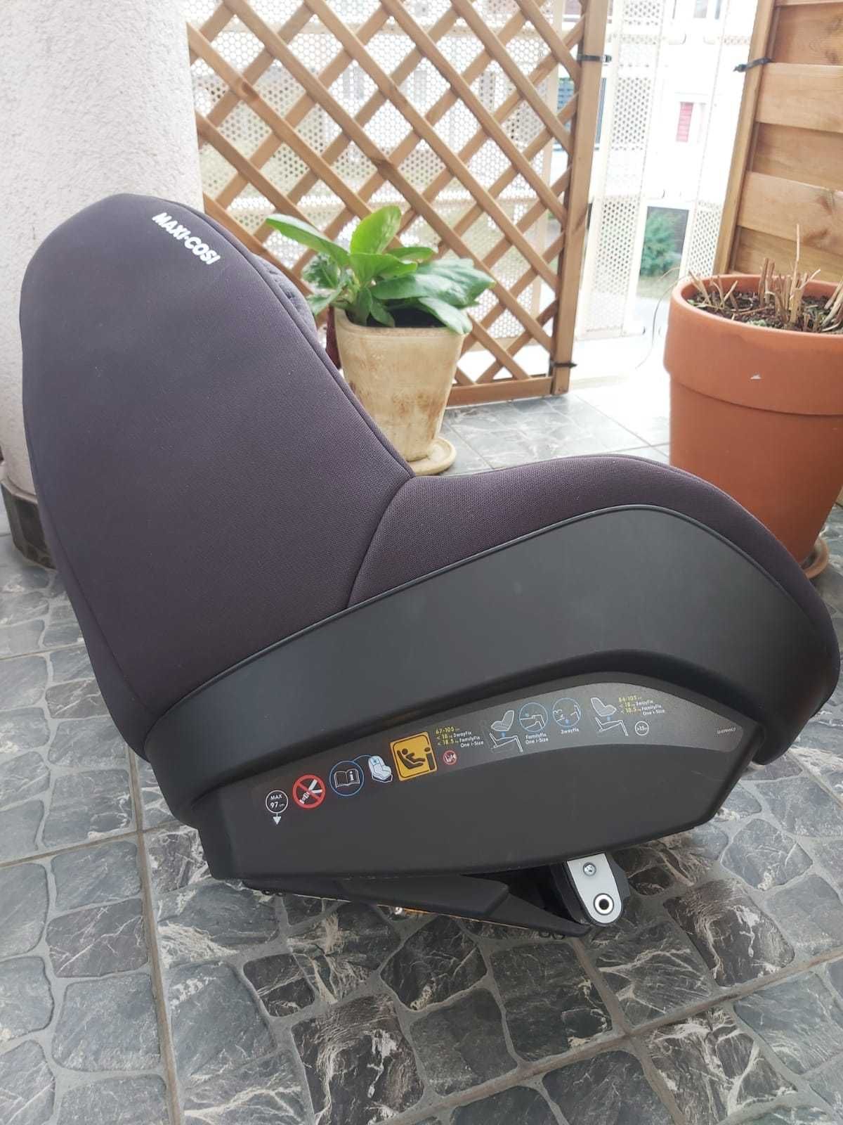 MAXI-COSI Pearl Smart i-Size + baza Family Fix One i-size