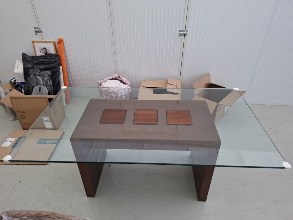 Mesa de jantar e 4 Cadeiras