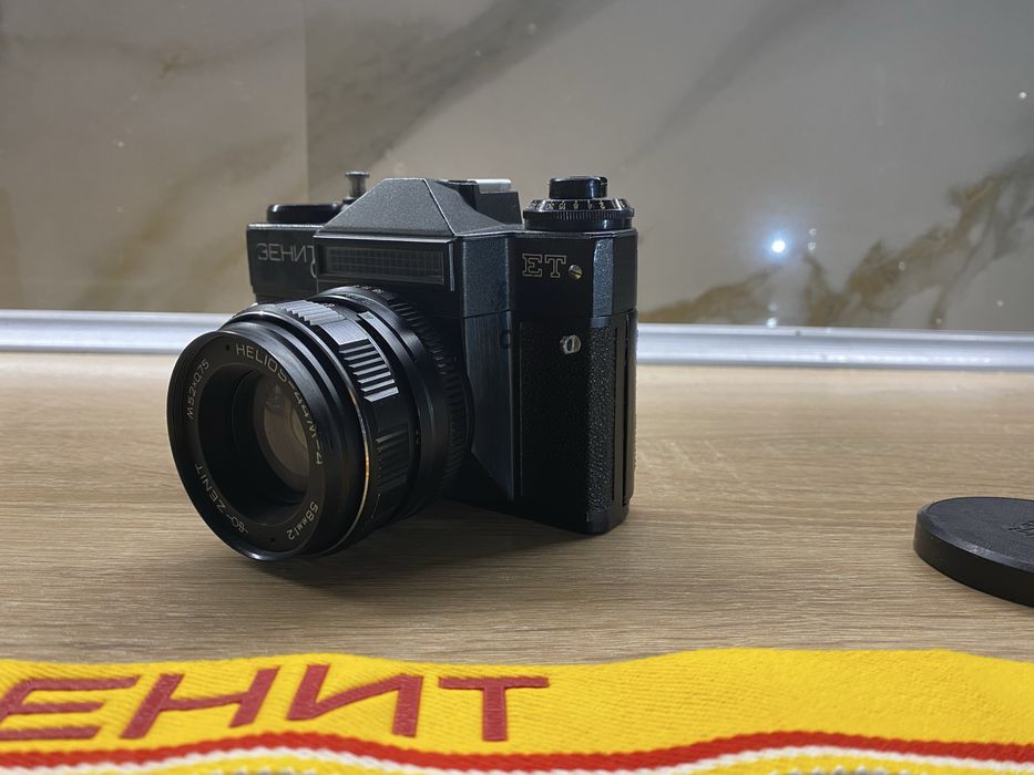 Фотопарат ЗЕНІТ ЕТ, в комплекті з спишкою