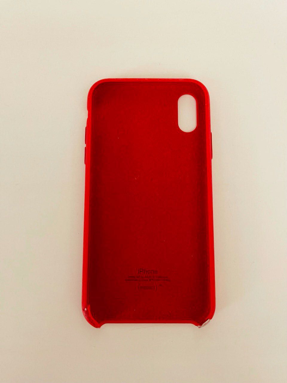 Новый красный чехол на iPhone XR