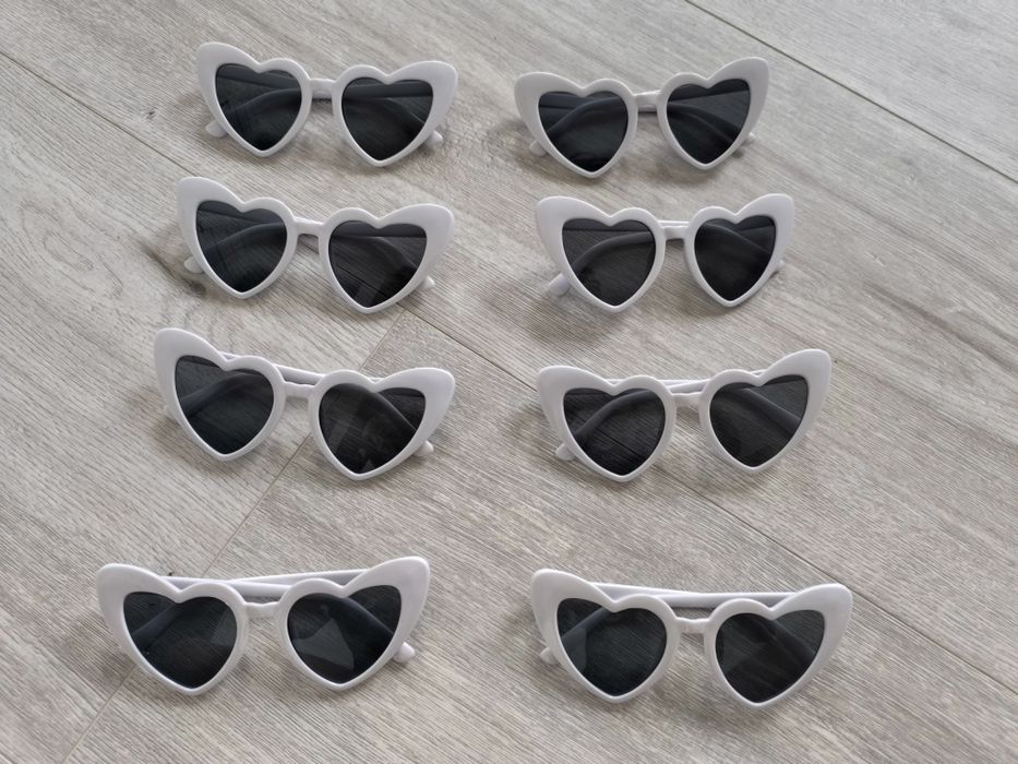 8 sztuk okularów białych serc do zdjęć nowe