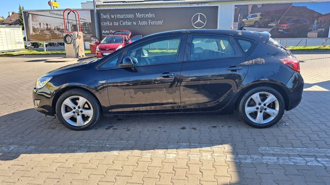 Opel astra 4 1.7cdti 2010 - ZAMIANA