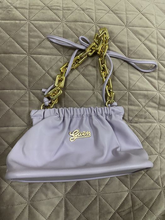 Mala Guess cor alfazema