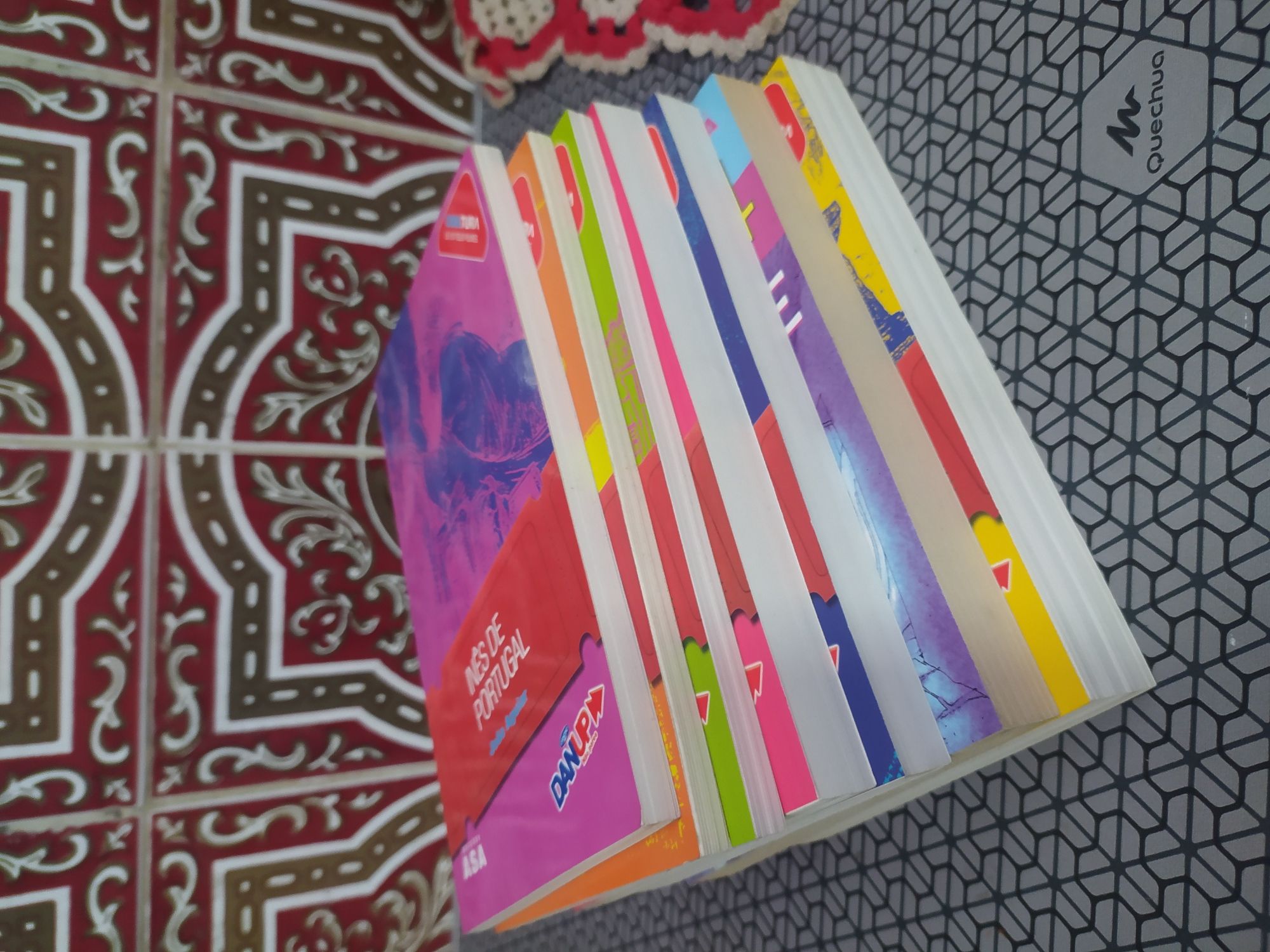 Livros de leituras.