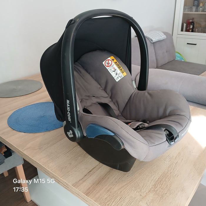 Wózek Roan bass soft + nosidło Maxi Cosi