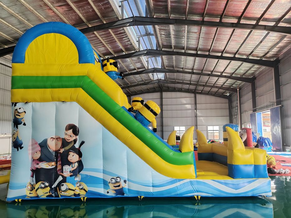 Zjezdzalnia zamek 2026 dmuchana dmuchaniec minionki 7x4x5 nowa