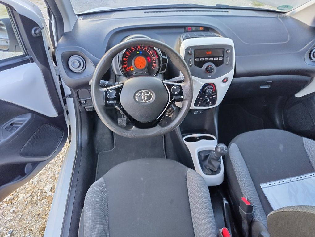 Toyota Aygo 2020r 1,0 Benz 47000km Klima 2 koła zima