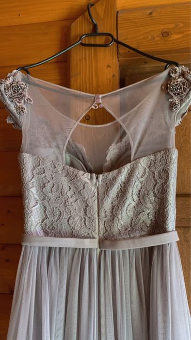 Терміново продам Випускну сукню , вечірню сукню .