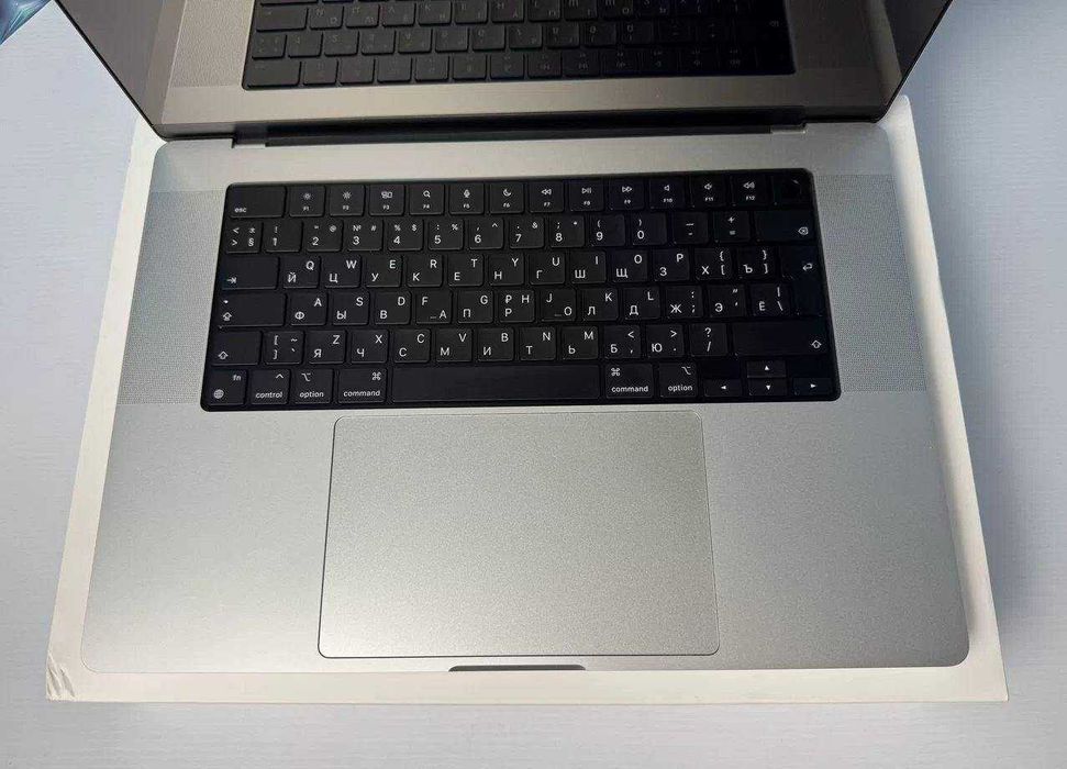 MacBook Pro 16 M1 MAX 64/1Tb