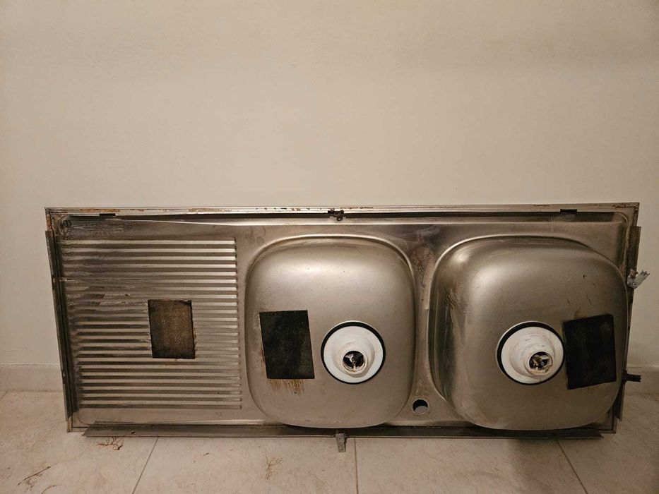 Pia de cozinha em aço inoxidável