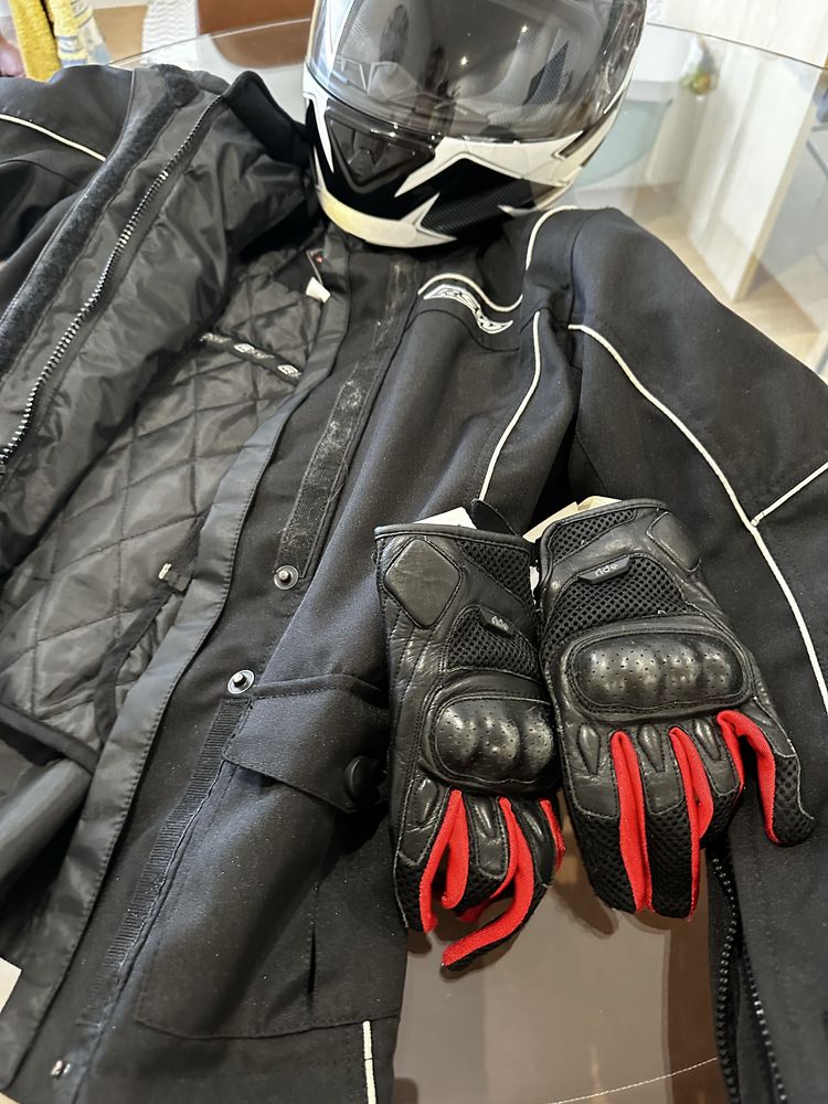 Vendo conjunto capacete , casaco e luvas moto!