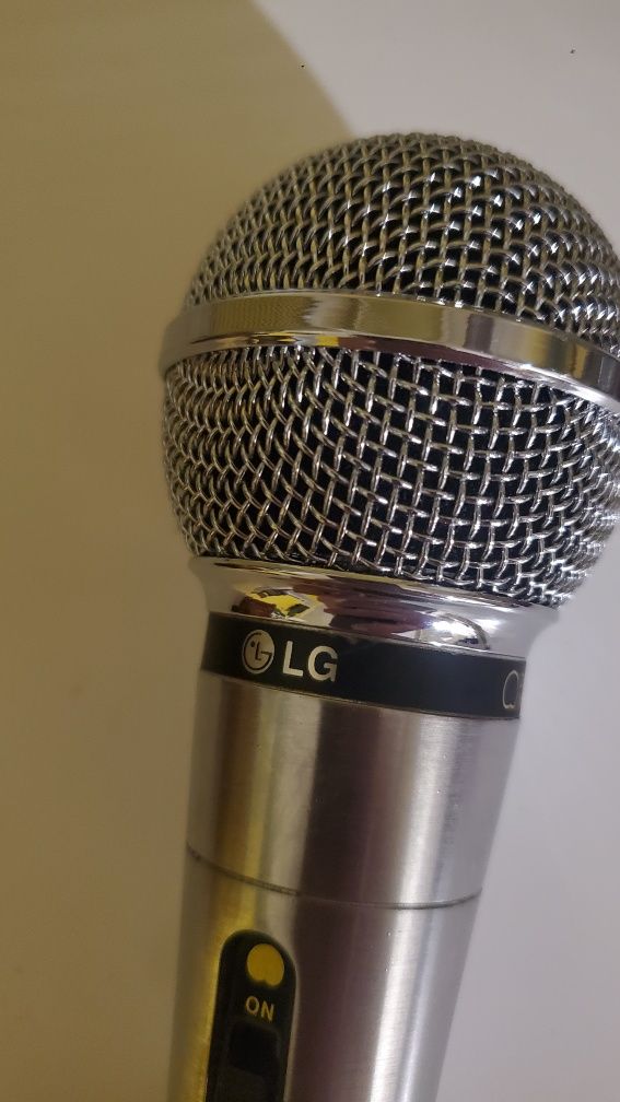 Мікрофон LG новий