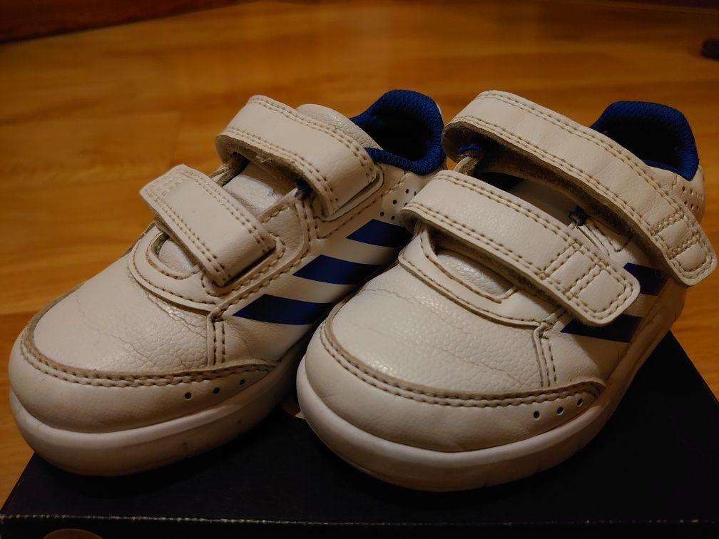 Buty sportowe Adidas białe 23