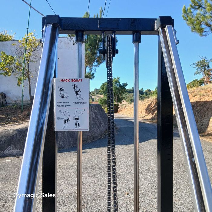 GYMAGIC- - Hack Squat TECHNOGYM