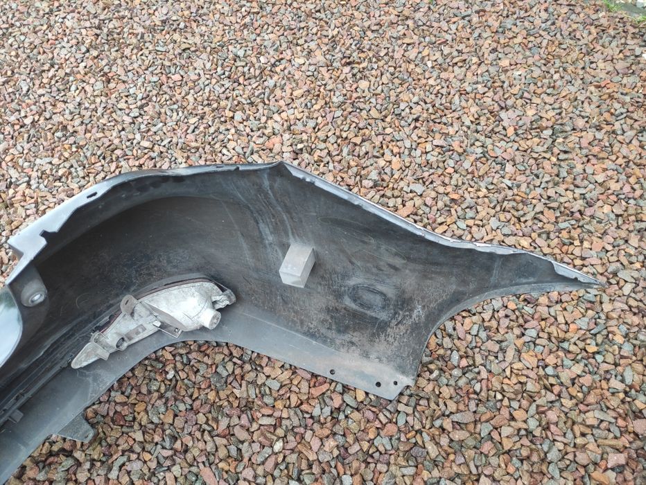 Toyota Avensis FL zderzak tył sedan 12-15