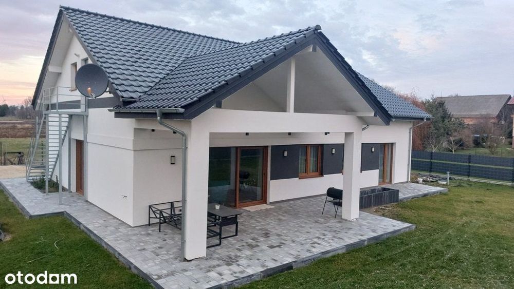Dom w Trócy 300 m2 1299000 zł