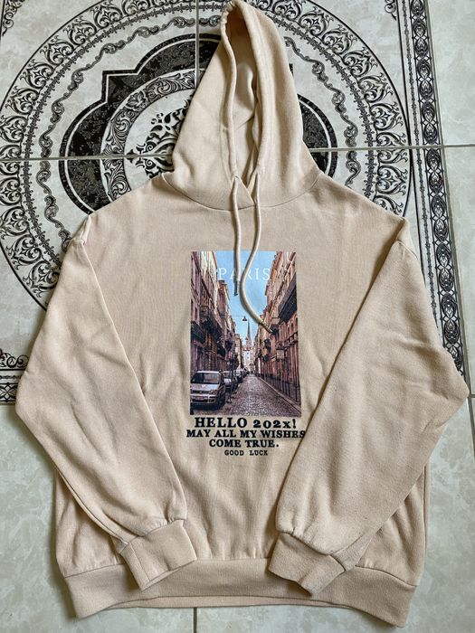 Жіночий спортивний костюм