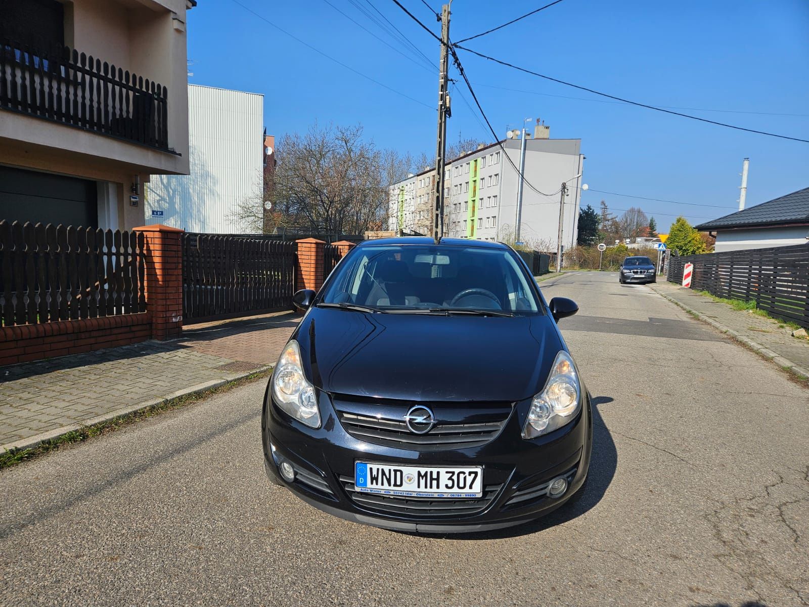 Opel Corsa 2010r 1 rejestra 1.4 Benz 5 drzwi 17 cali klima